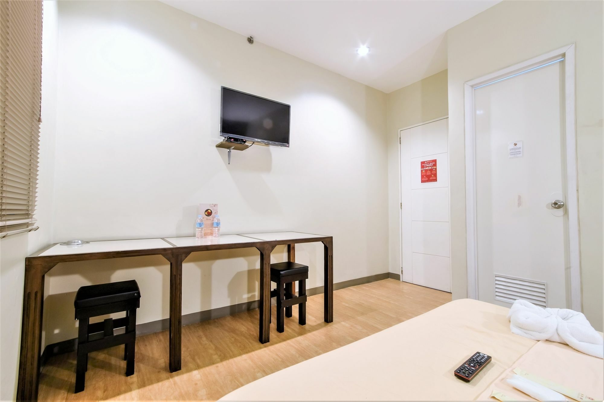 Zen Rooms Basic Aurora Pasay Extérieur photo
